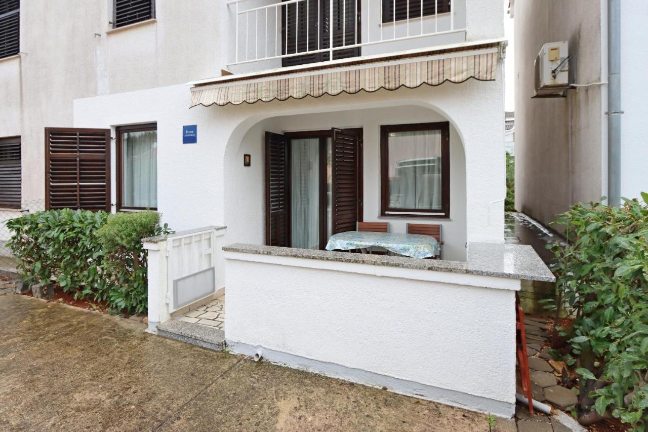 Apartments With A Parking Space Vantacici, Krk - 18476 Malinska Buitenkant foto